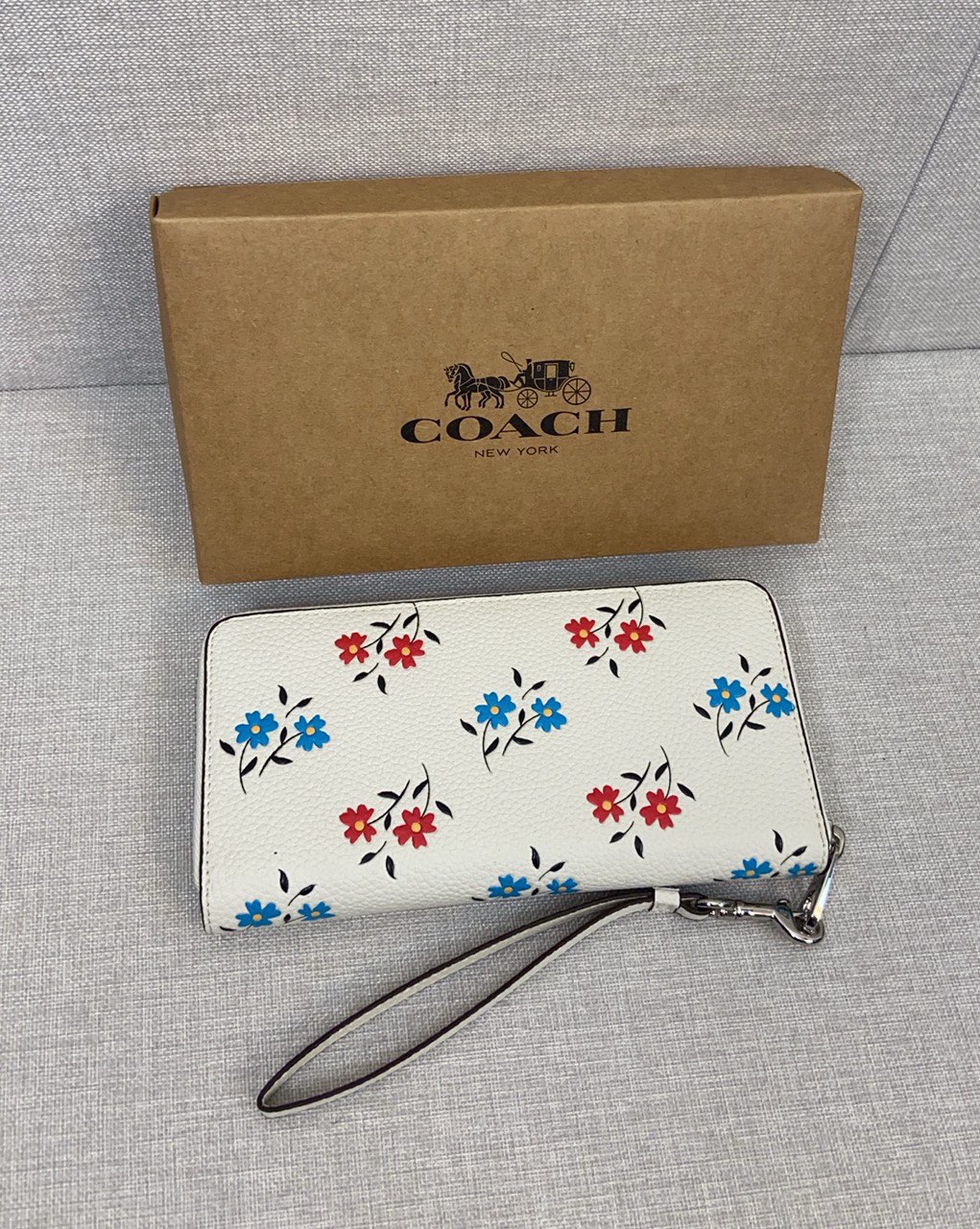 Coach Coach nolita 24年新款