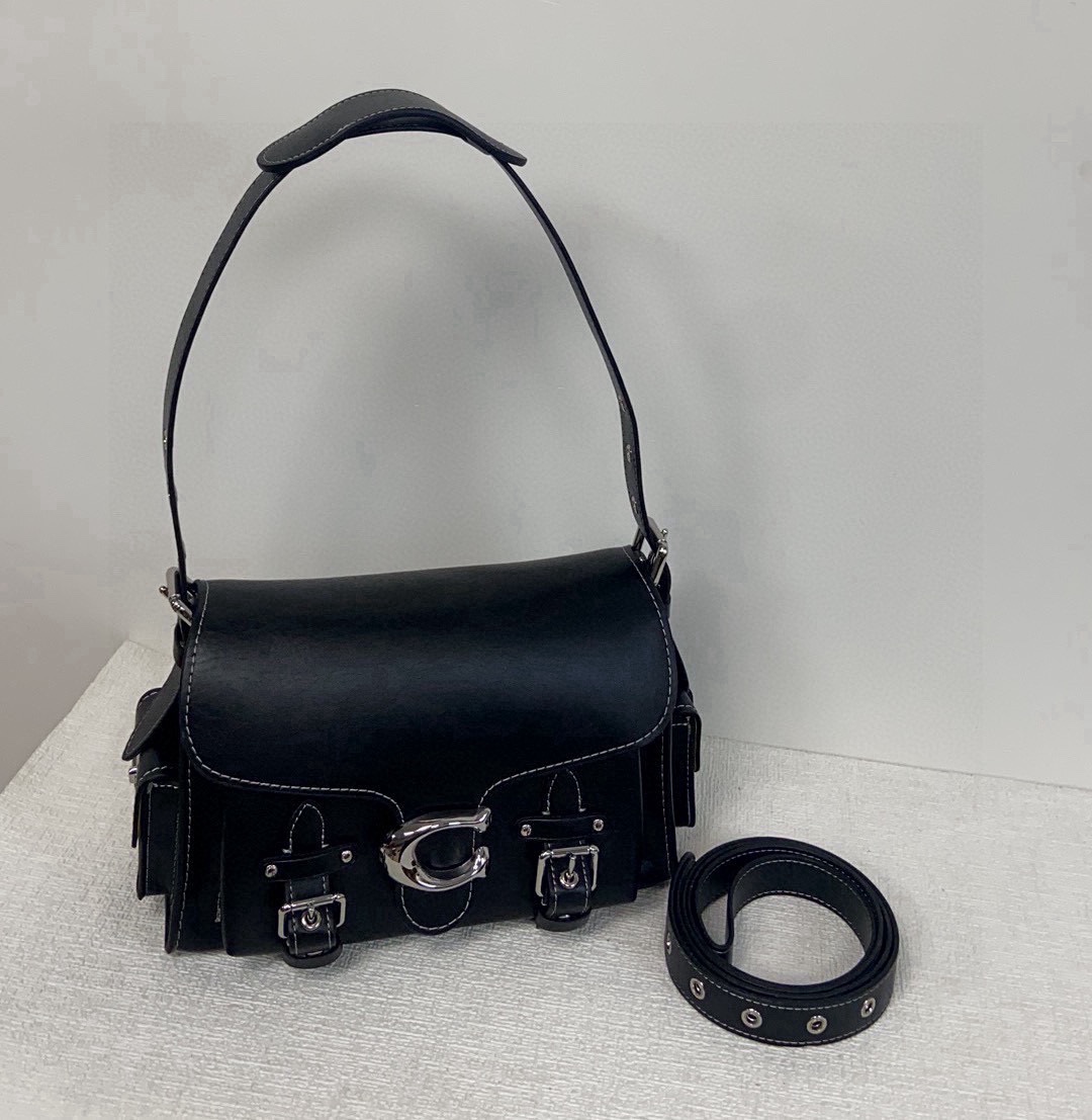 Coach 一月新品CT721 Coach也有机车风