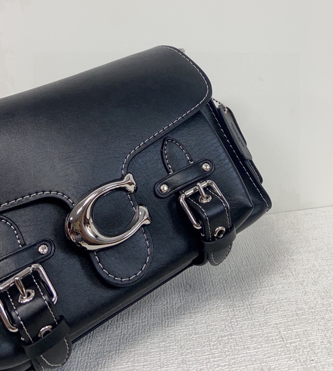 Coach 一月新品CT721 Coach也有机车风