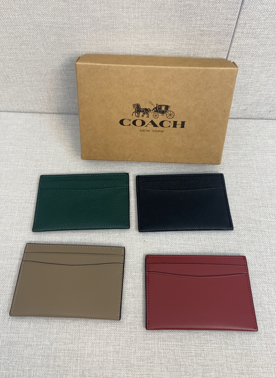 Coach 新款coach卡包cM436 CM435放零钱放卡放硬币。多功能哦。尺寸10 7左右
