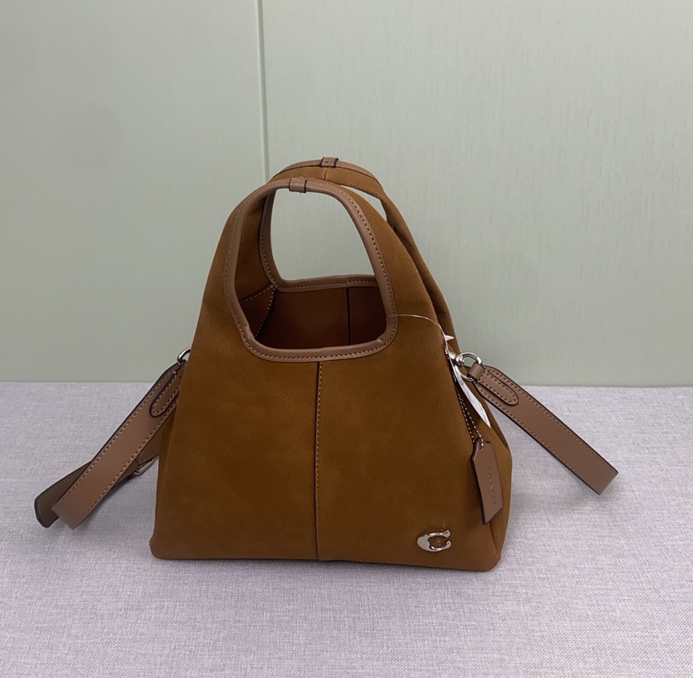 Coach 11月新品 百搭菜篮子 CY674