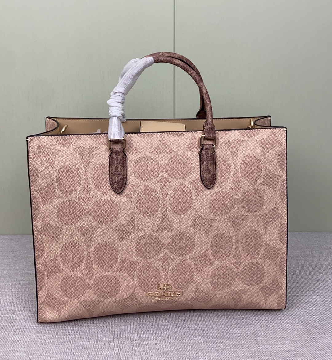 Maggie Tote シンプルデザインの多機能トートバッグ