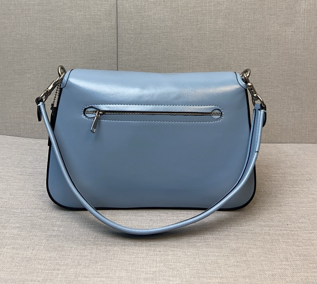 Coach Coach四月新品CR653 Softtabby油蜡皮真的提升质感的好手~黑色All black真的太酷辣 尺寸26/16