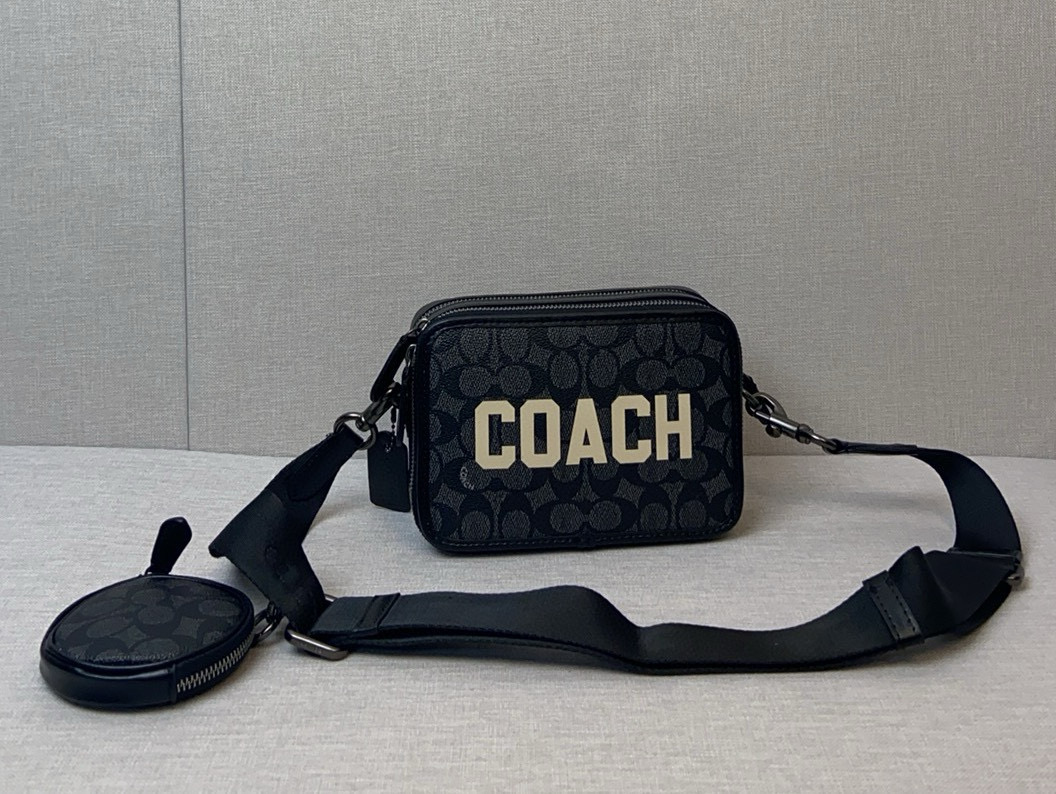 Coach 24年3月新品。Cp269 CP270 老花二合一相机包 涂鸦更 男士礼物推荐 老花相机包最新款配上涂鸦是设计年轻 尺寸