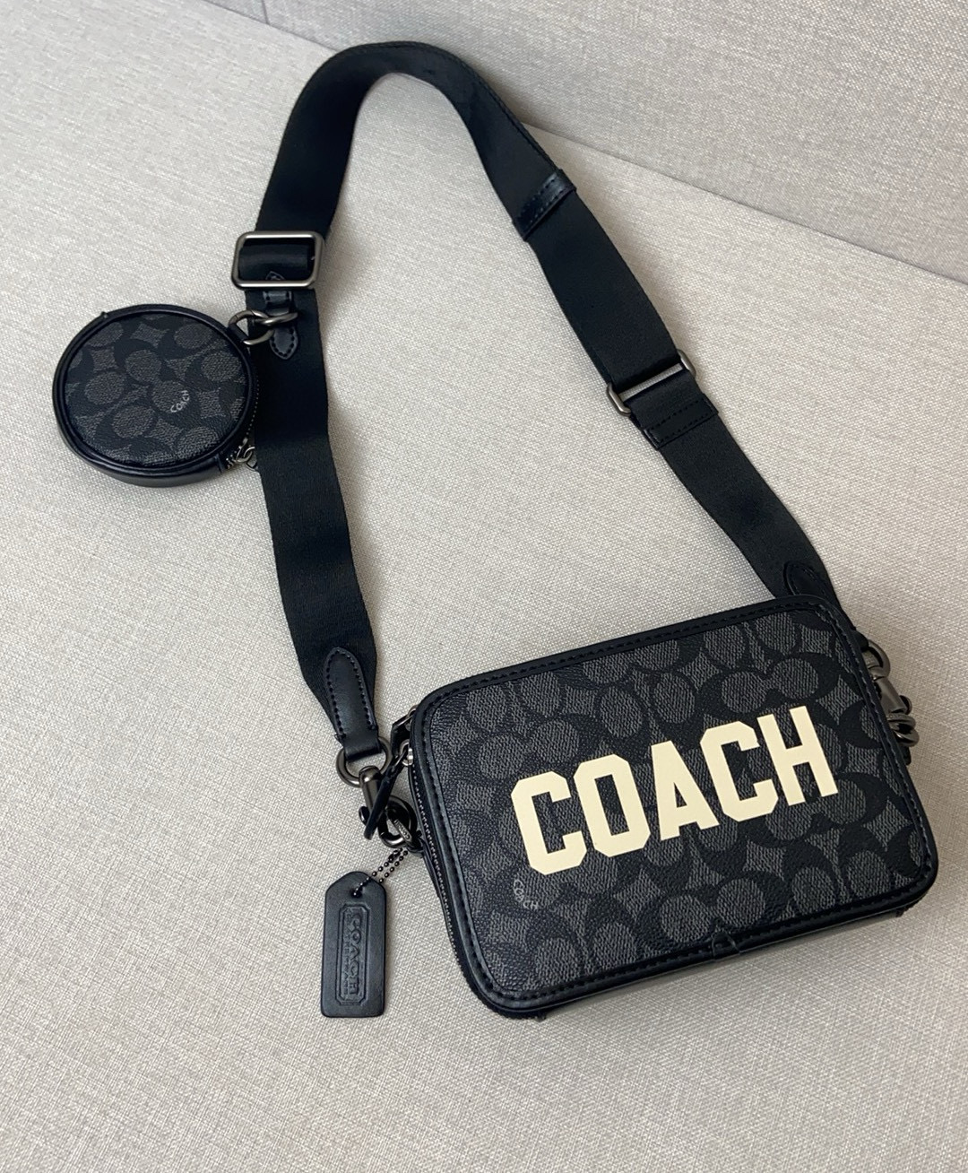 Coach 24年3月新品。Cp269 CP270 老花二合一相机包 涂鸦更 男士礼物推荐 老花相机包最新款配上涂鸦是设计年轻 尺寸