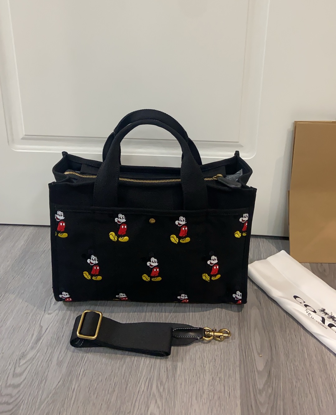 Coach 2月新品大号CAE70 COACH