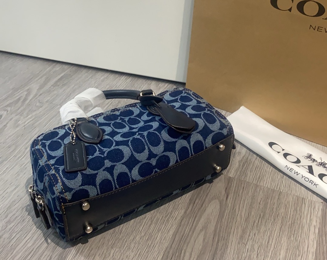 Coach Coach早春3月新品CAM86