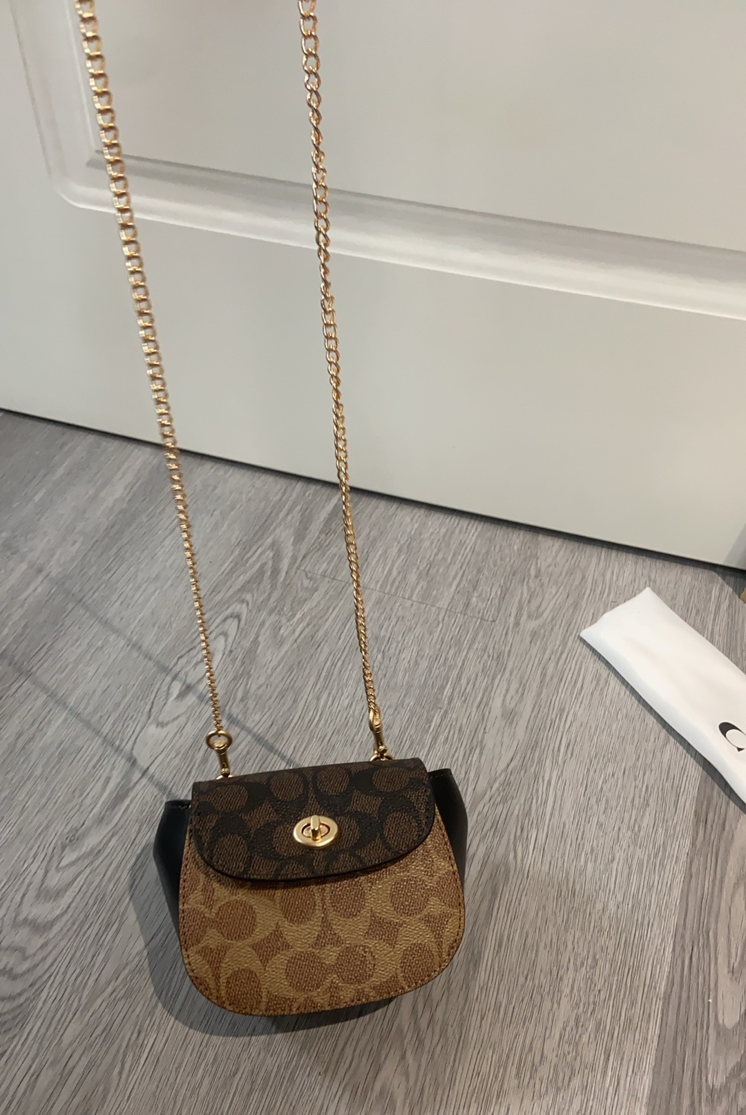 Coach coach tumlock新款CZ018 CZ474老花logo拼色卡包 可可爱爱的链条员8小废包
