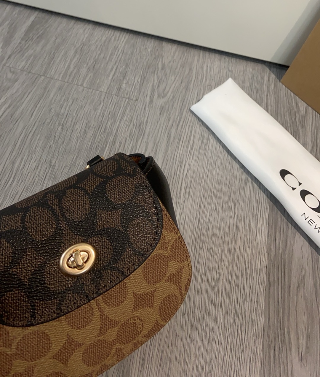Coach coach tumlock新款CZ018 CZ474老花logo拼色卡包 可可爱爱的链条员8小废包