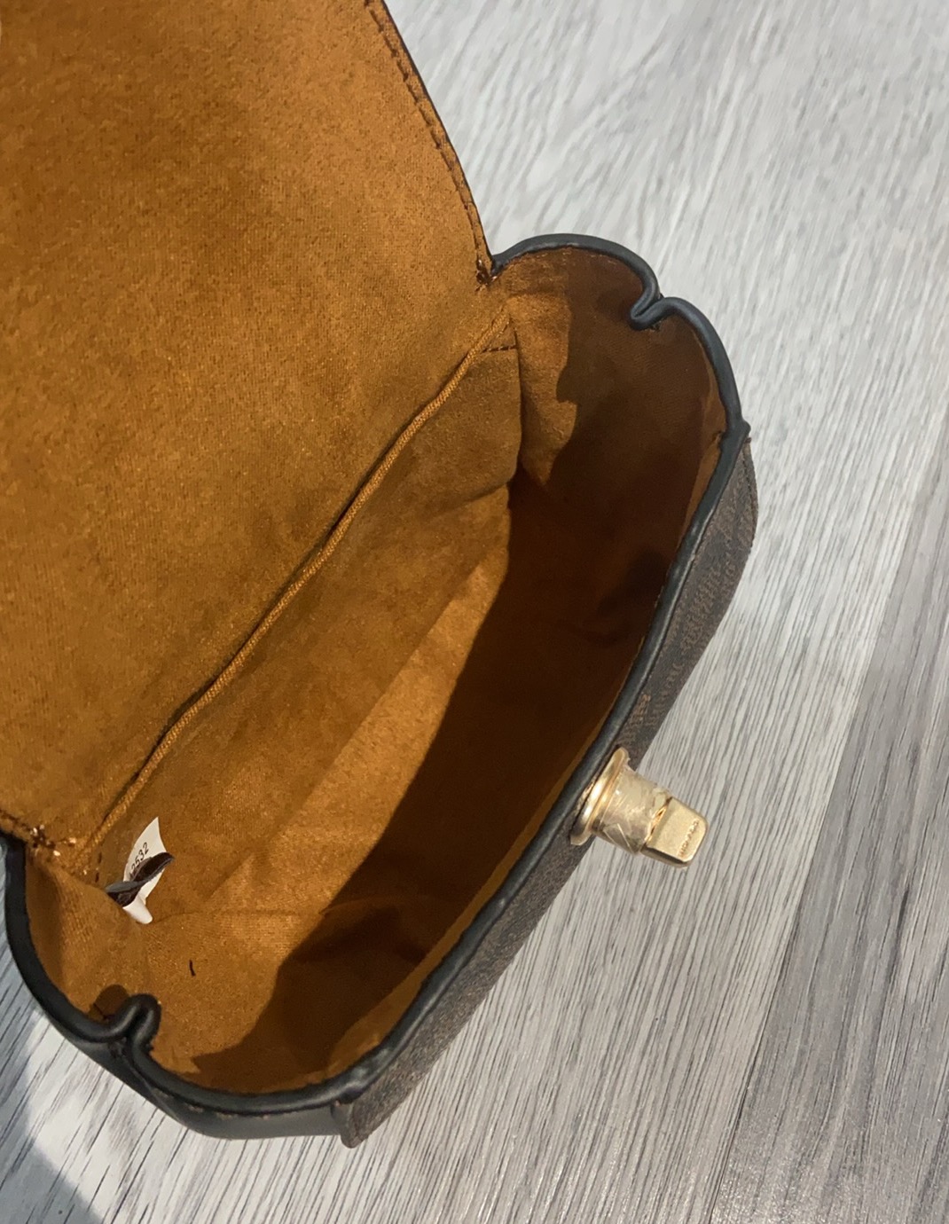 Coach ～ coach tumlock新款CZ018老花logo拼色卡包 可可爱爱的链条员8小废包
