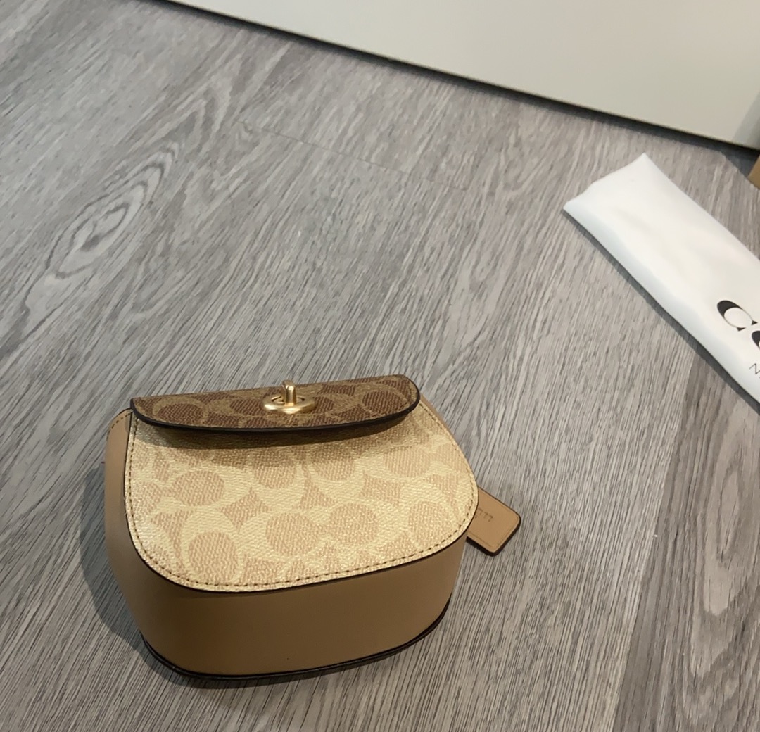 Coach coach tumlock新款CZ018 CZ474老花logo拼色卡包 可可爱爱的链条员8小废包
