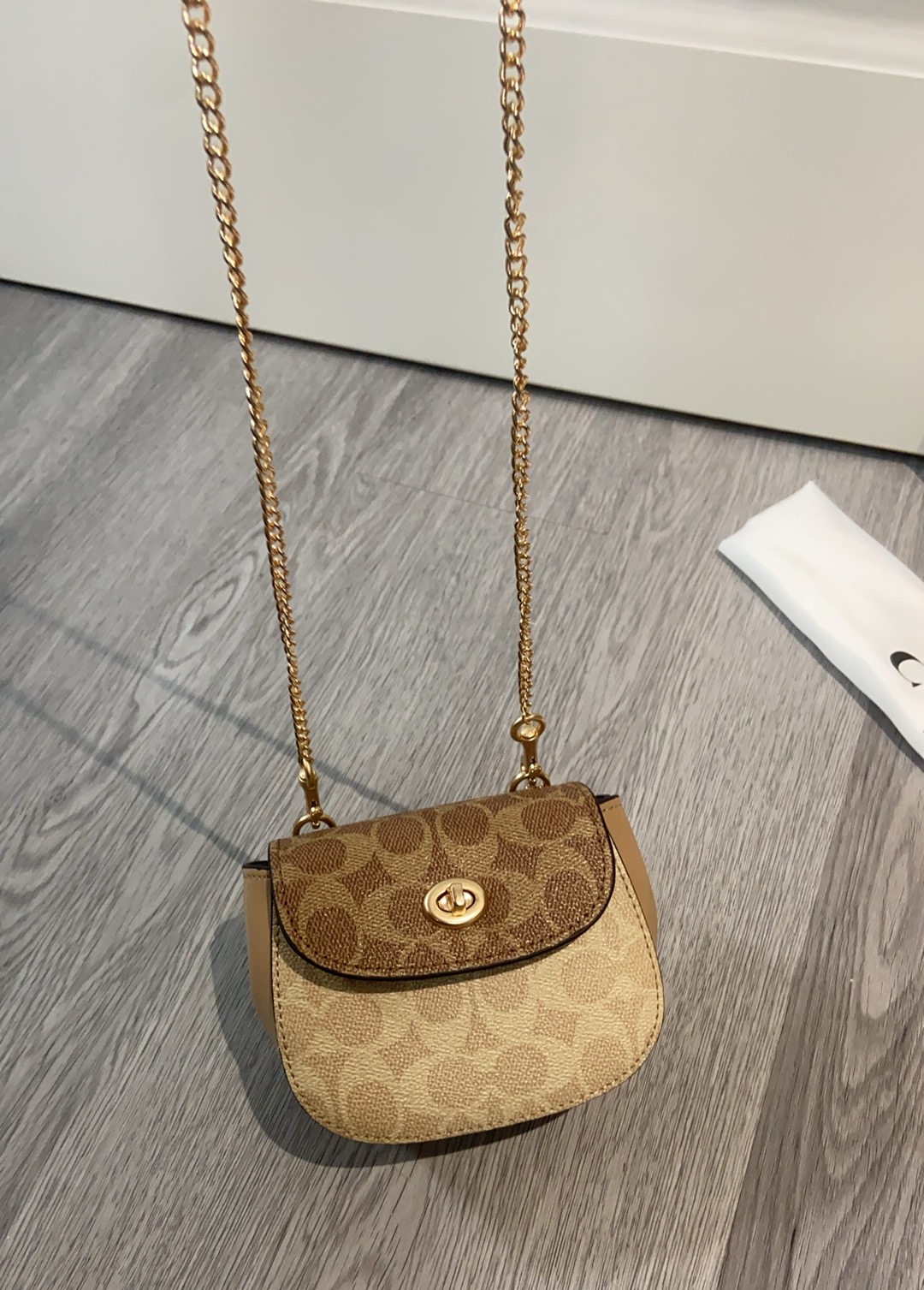 Coach coach tumlock新款CZ018 CZ474老花logo拼色卡包 可可爱爱的链条员8小废包