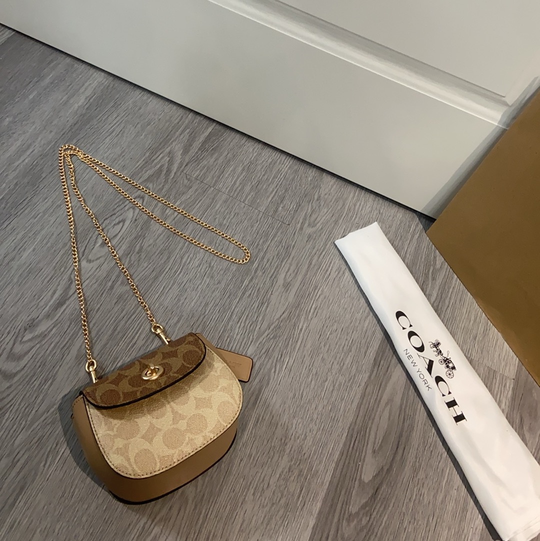 Coach coach tumlock新款CZ018 CZ474老花logo拼色卡包 可可爱爱的链条员8小废包