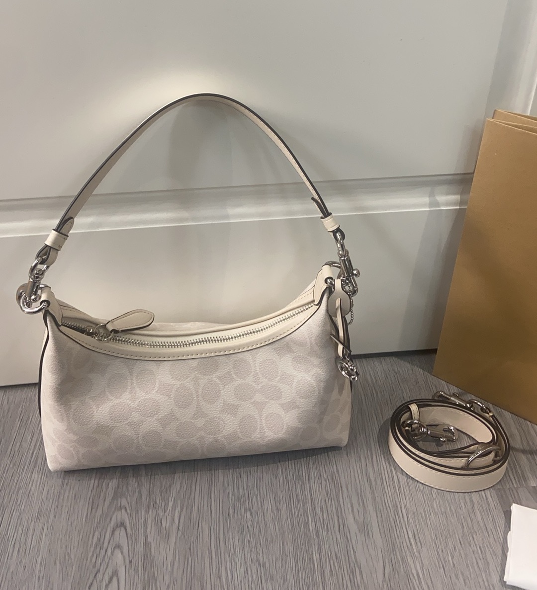 Coach Coach 2025NEW CAM26新品 抢先看 Juliet 焦糖色老花腋下斜