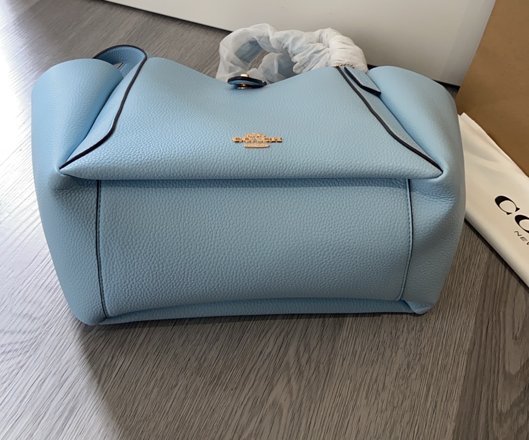 CAL17 Hadley Turnlock Tote - 小柄女性にぴったりな高級感溢れるトートバッグ