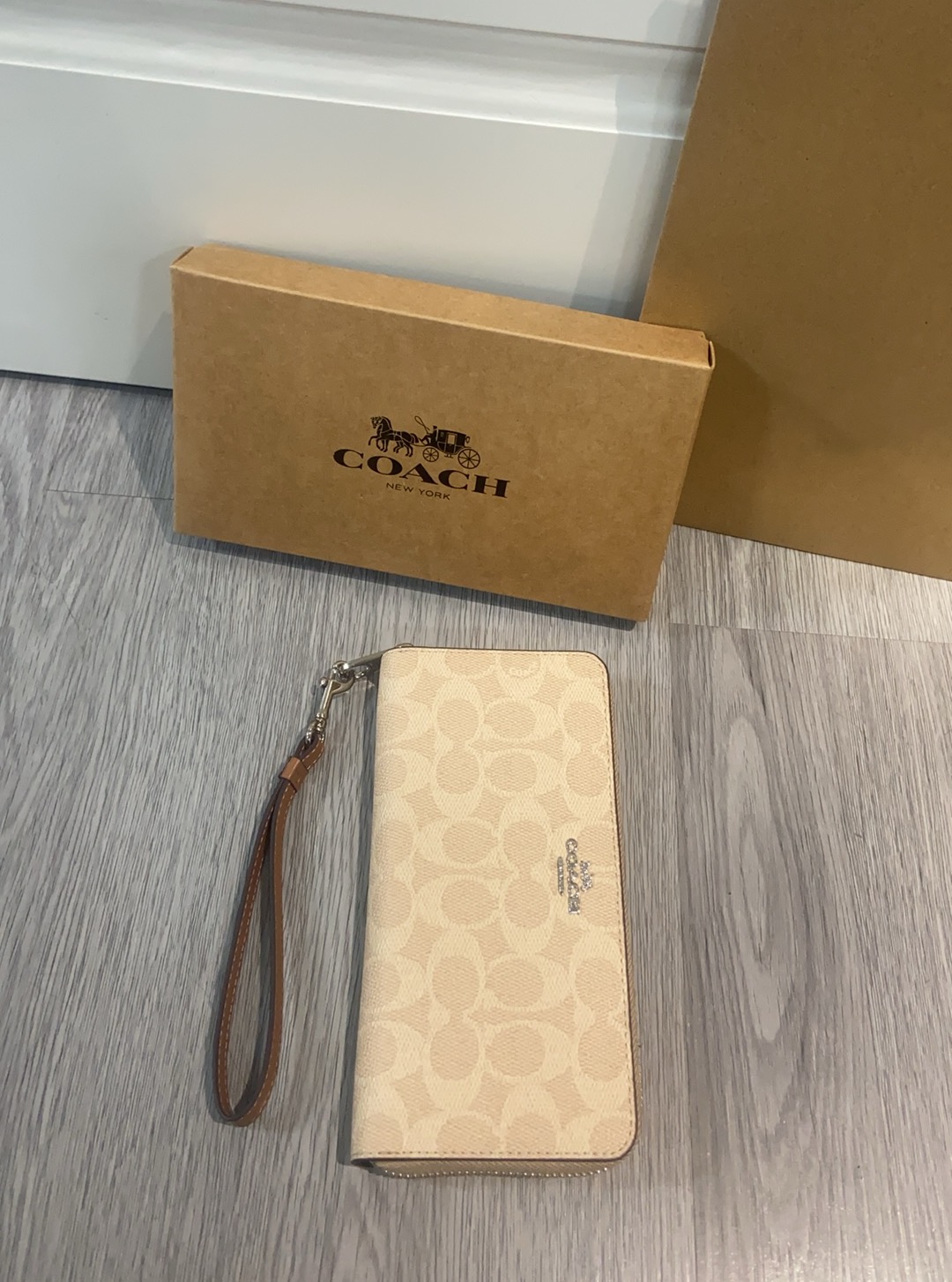 Coach COACH/蔻驰女钱包新款女士拉链钱夹青年长款带手绳，CW778 尺寸20.10.2