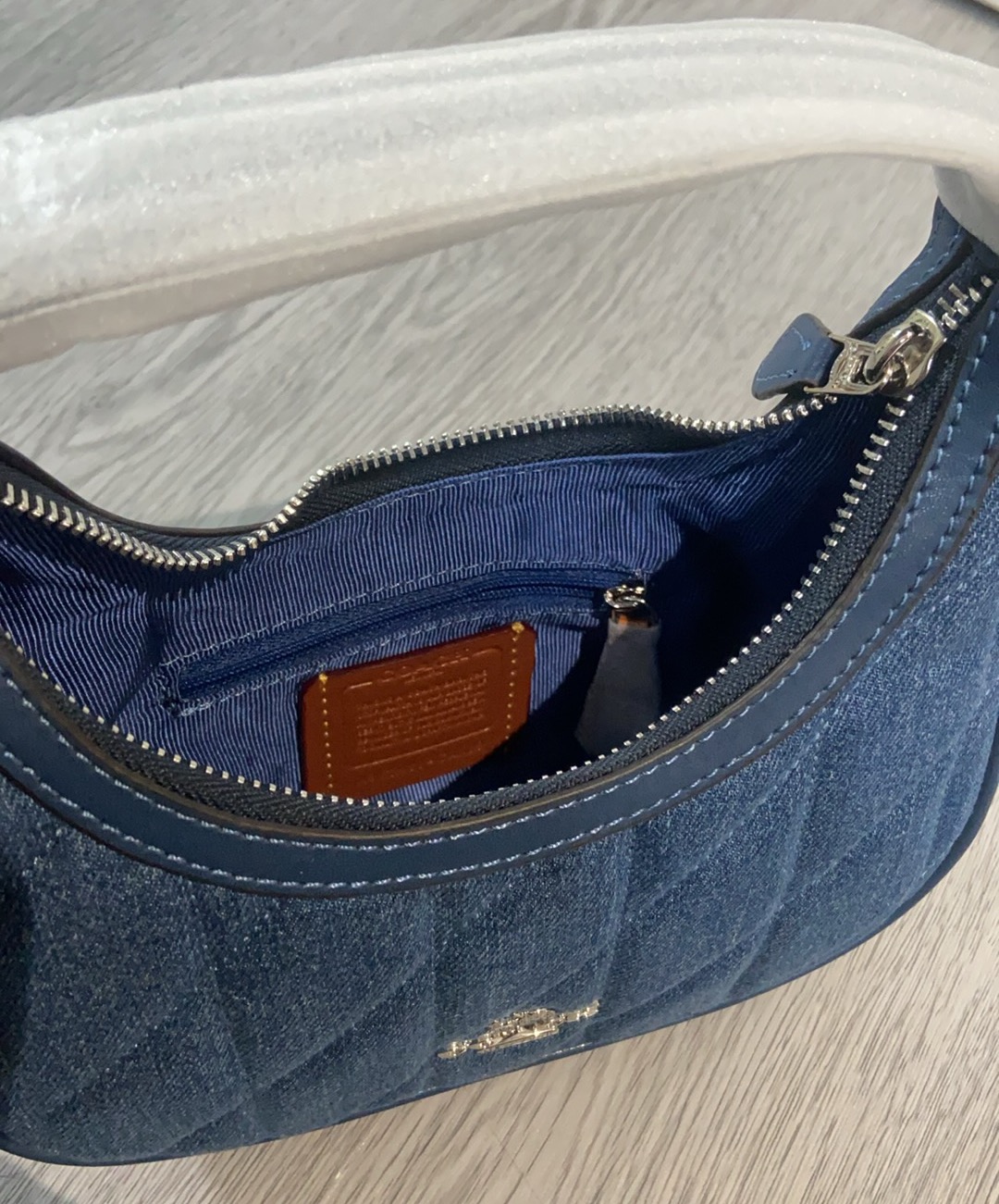 Coach Coach4月新品CAK89 Carmen最新牛仔丹宁布