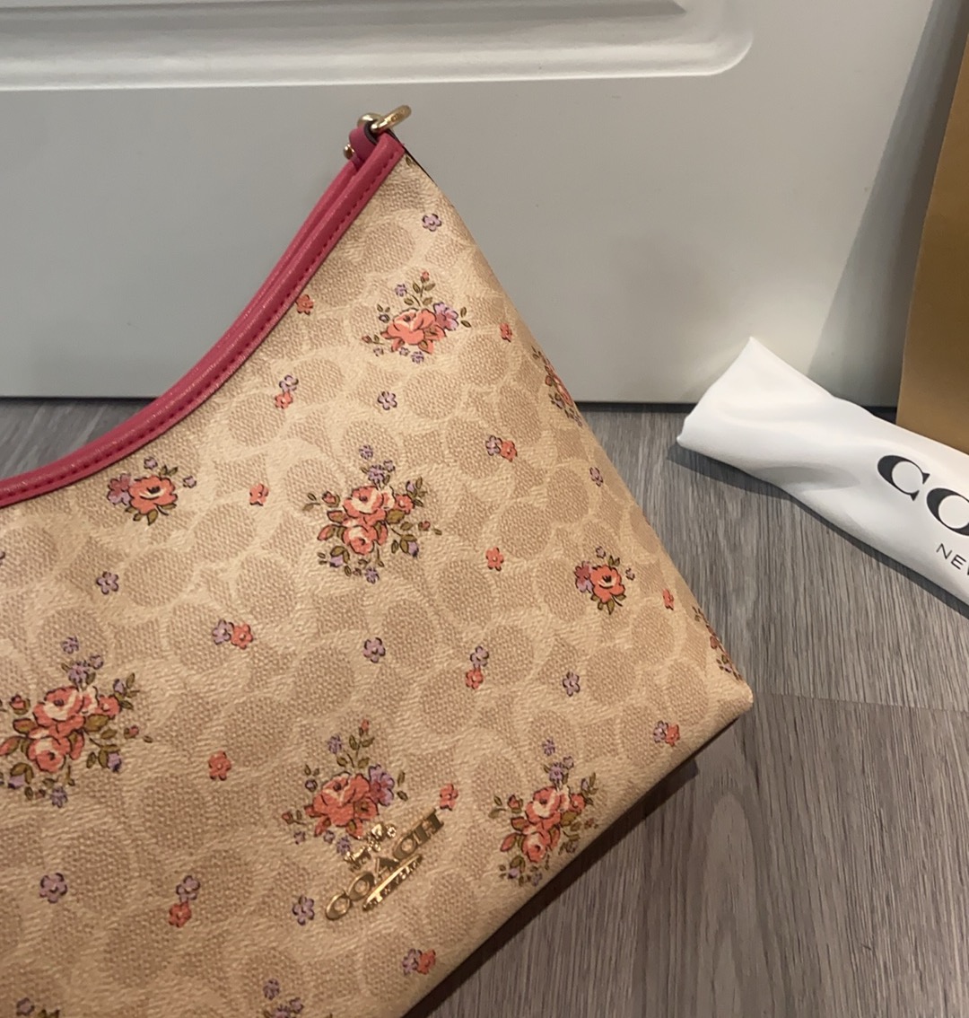 Coach ～coach又上新啦