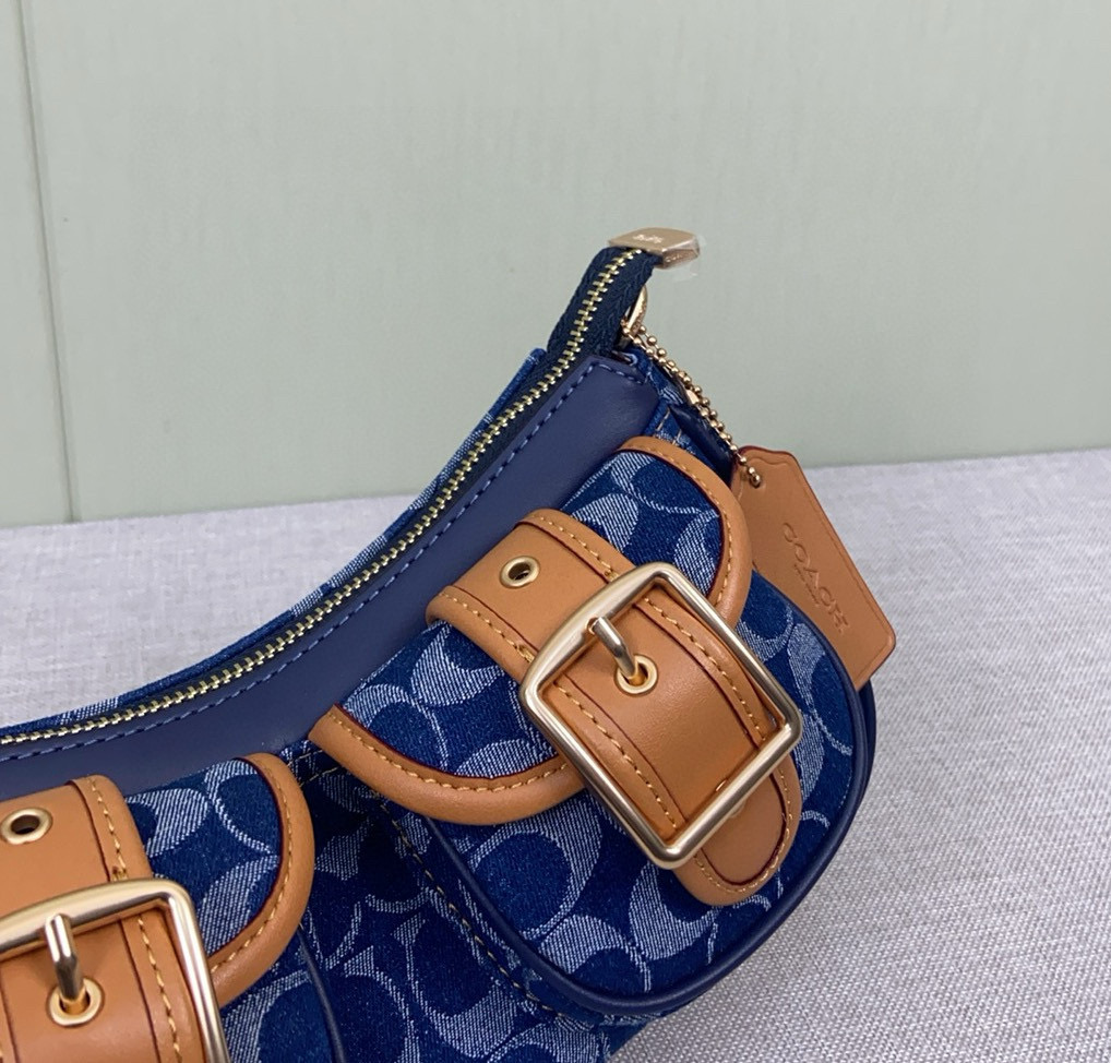 Coach 新款COACH/蔻驰中古腋下法棍包麻将包