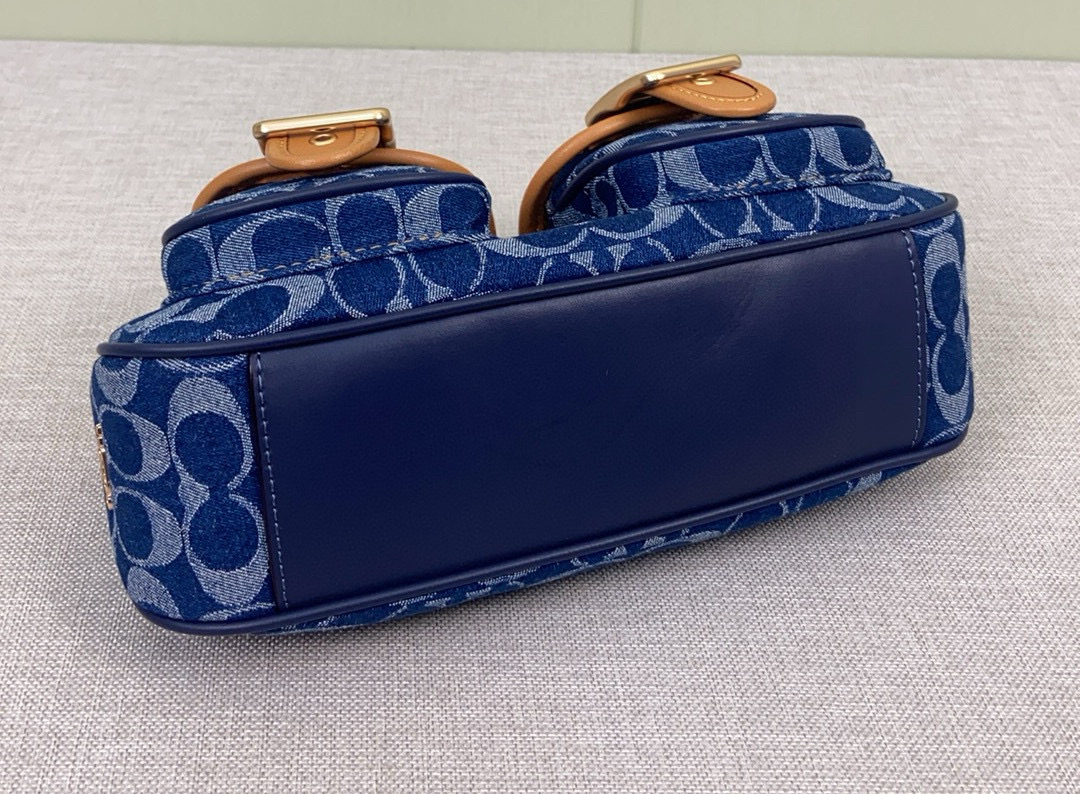 Coach 新款COACH/蔻驰中古腋下法棍包麻将包