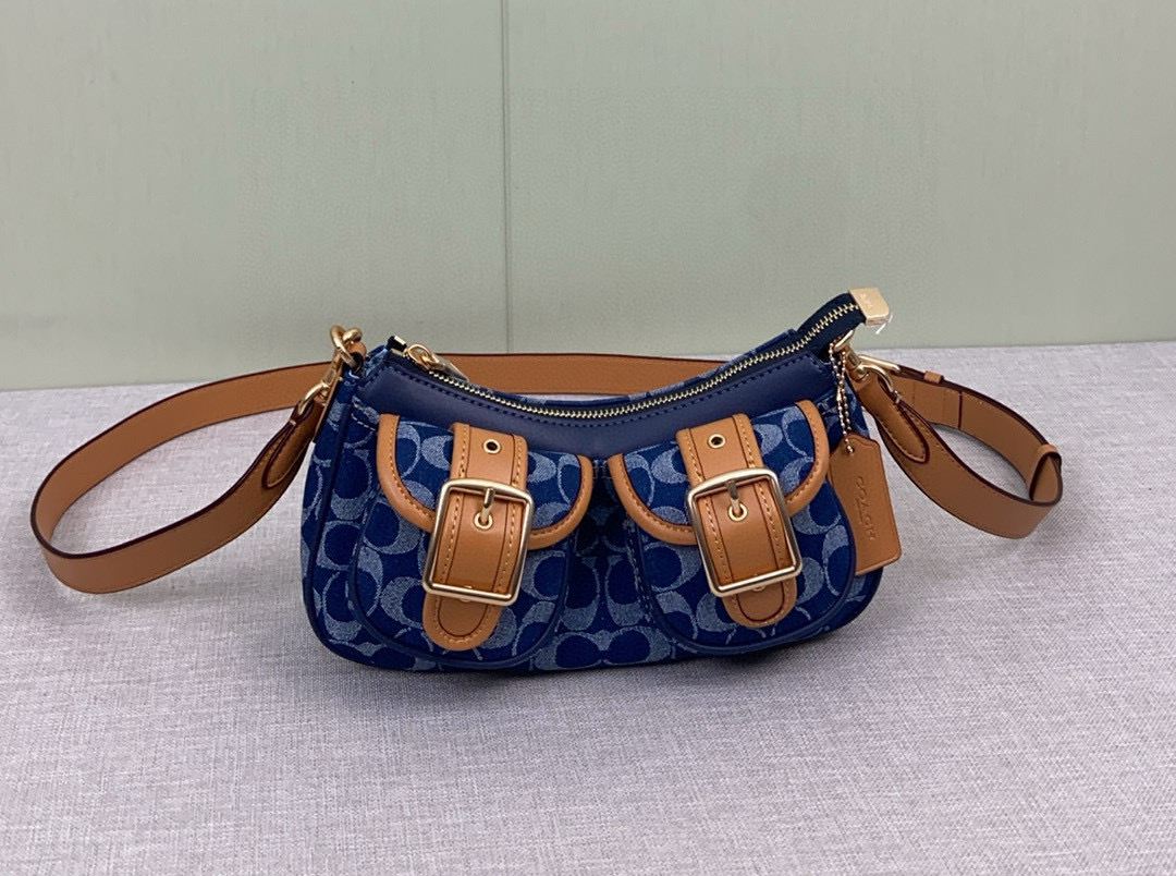 Coach 新款COACH/蔻驰中古腋下法棍包麻将包