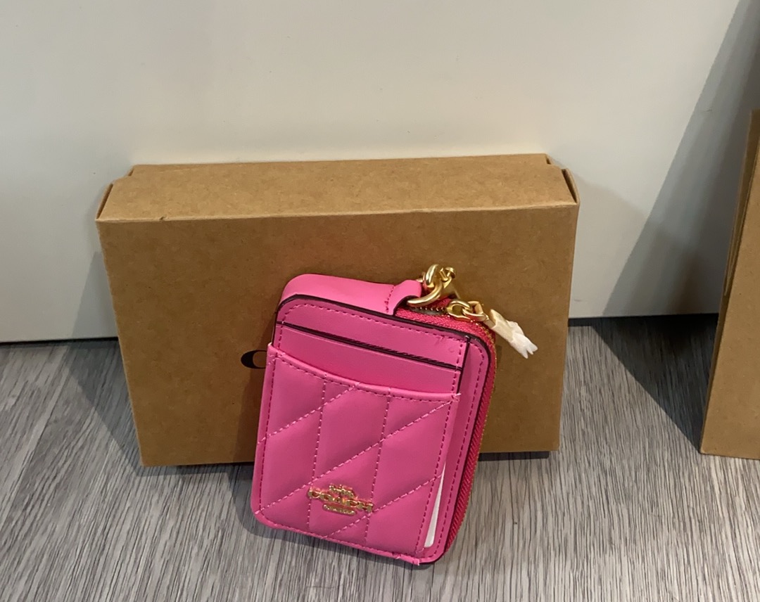 Coach Coach 9月新品 链条小卡包一共12个配色