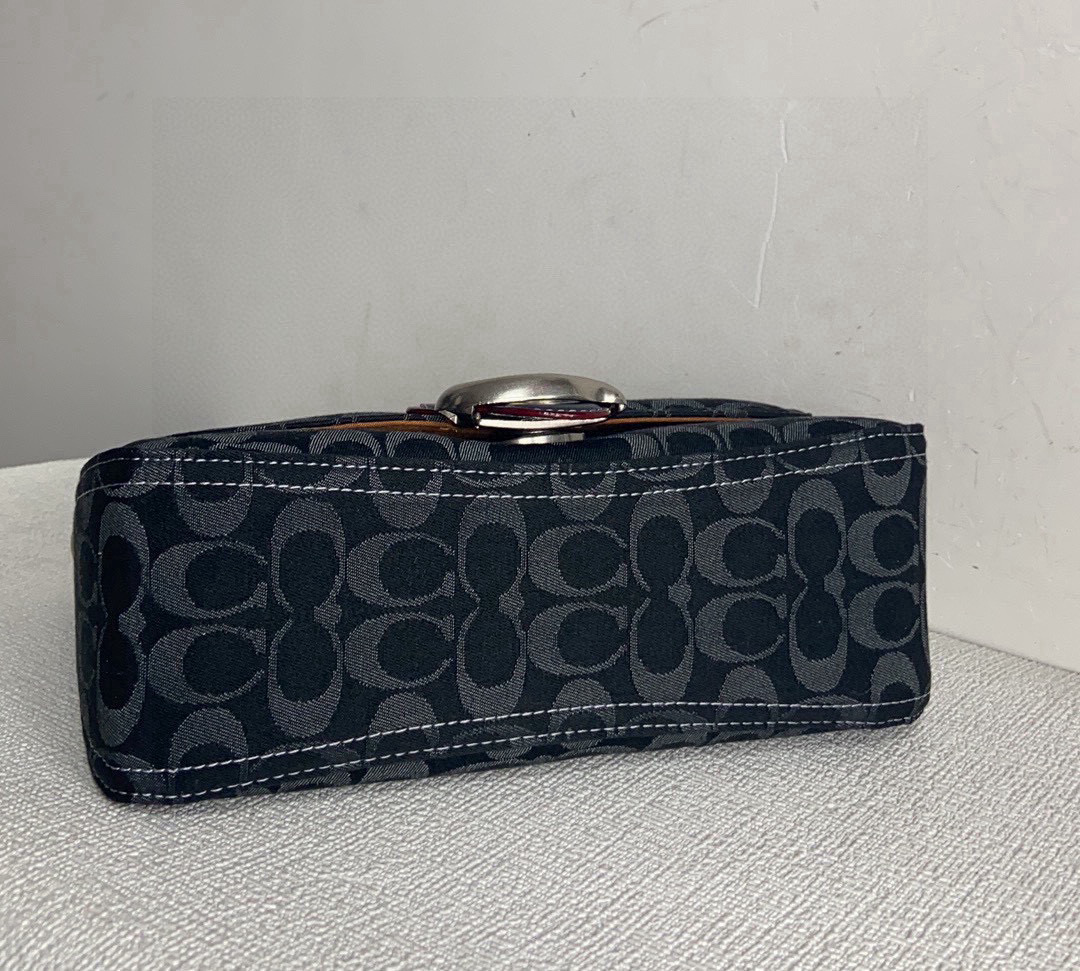 Coach ～Coach牛仔香布蕾 CG094 这只超酷香布蕾牛仔 soft tabby新款