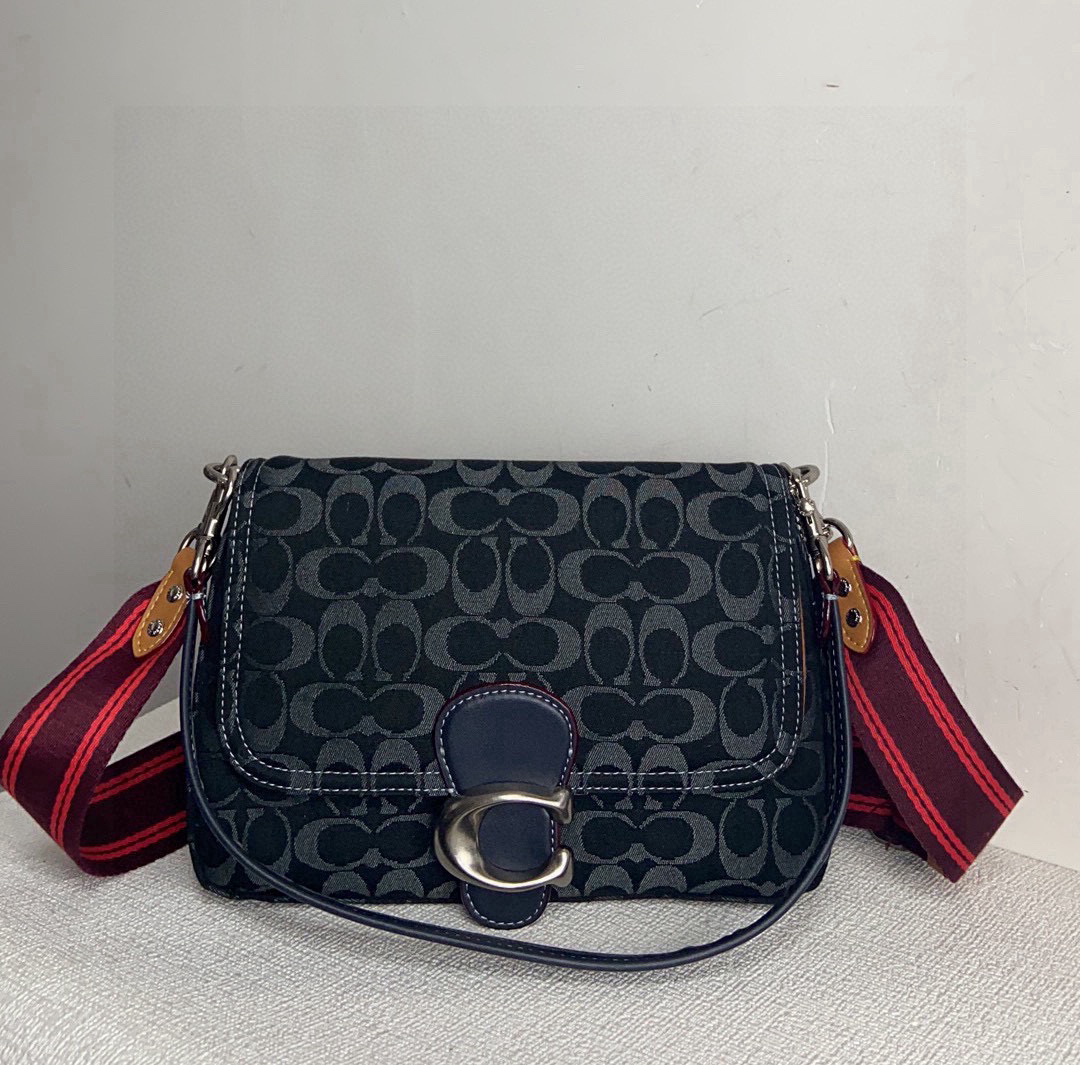Coach ～Coach牛仔香布蕾 CG094 这只超酷香布蕾牛仔 soft tabby新款
