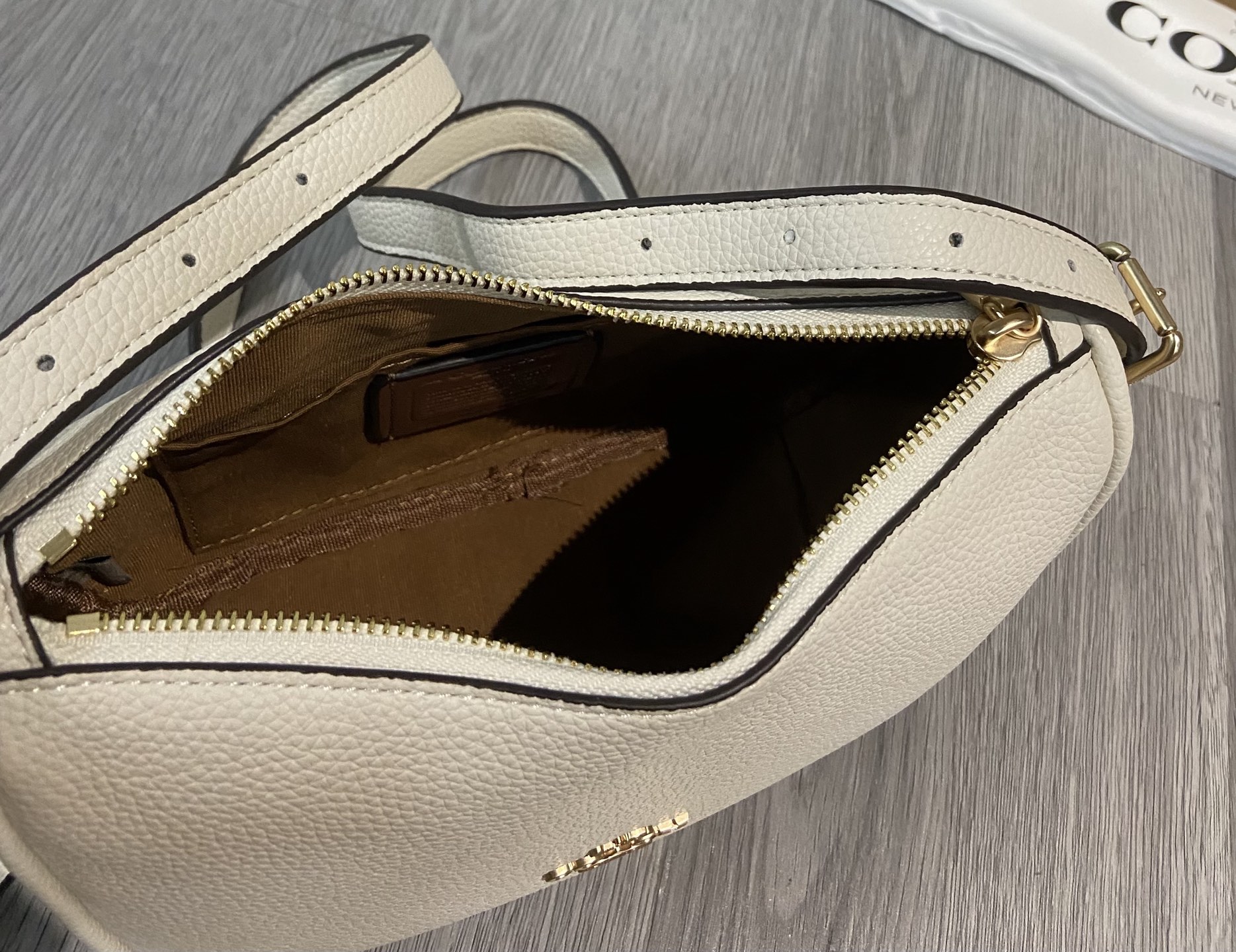 Coach coach2025年6月新品 CY701