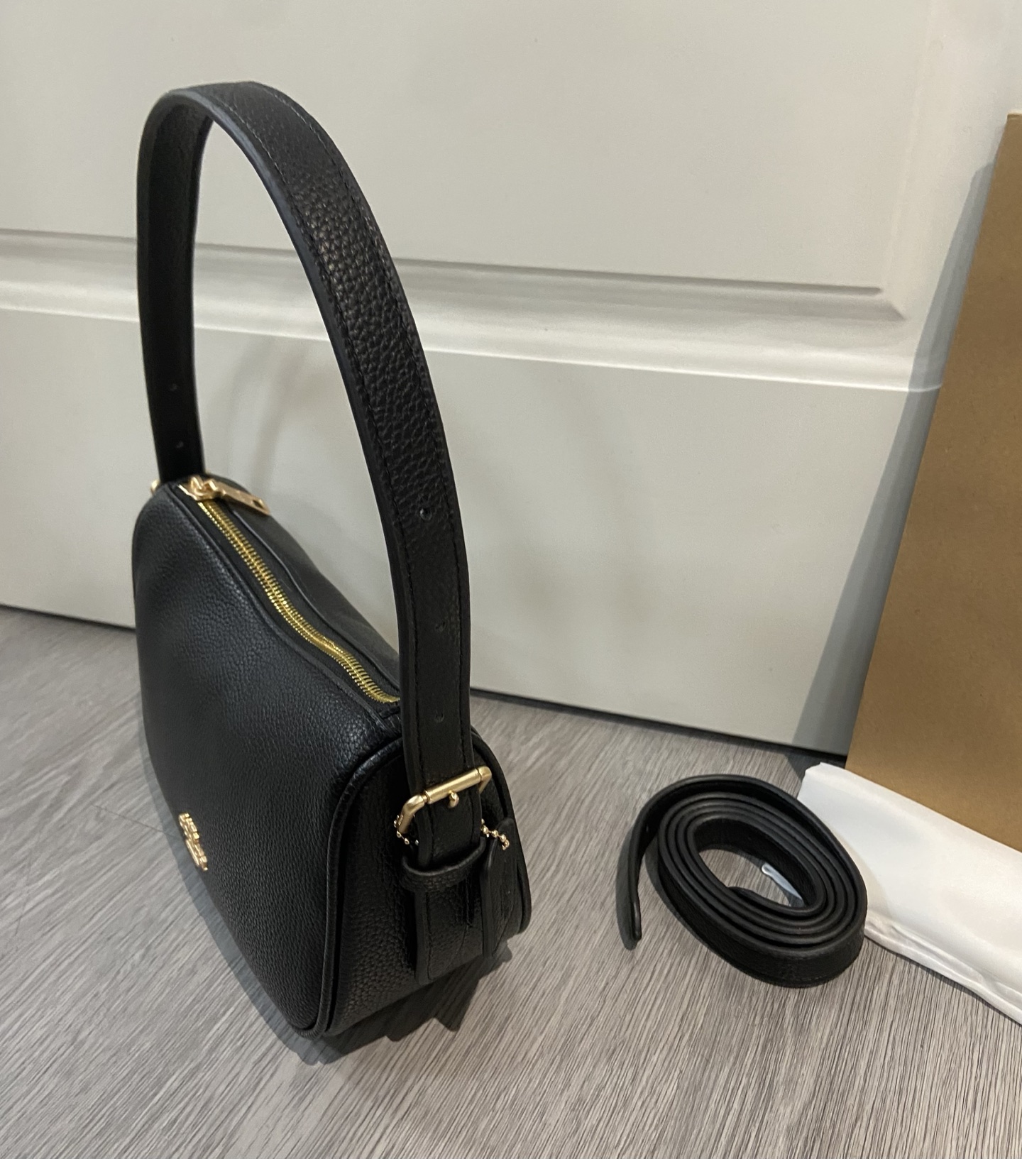Coach coach2025年6月新品 CY701