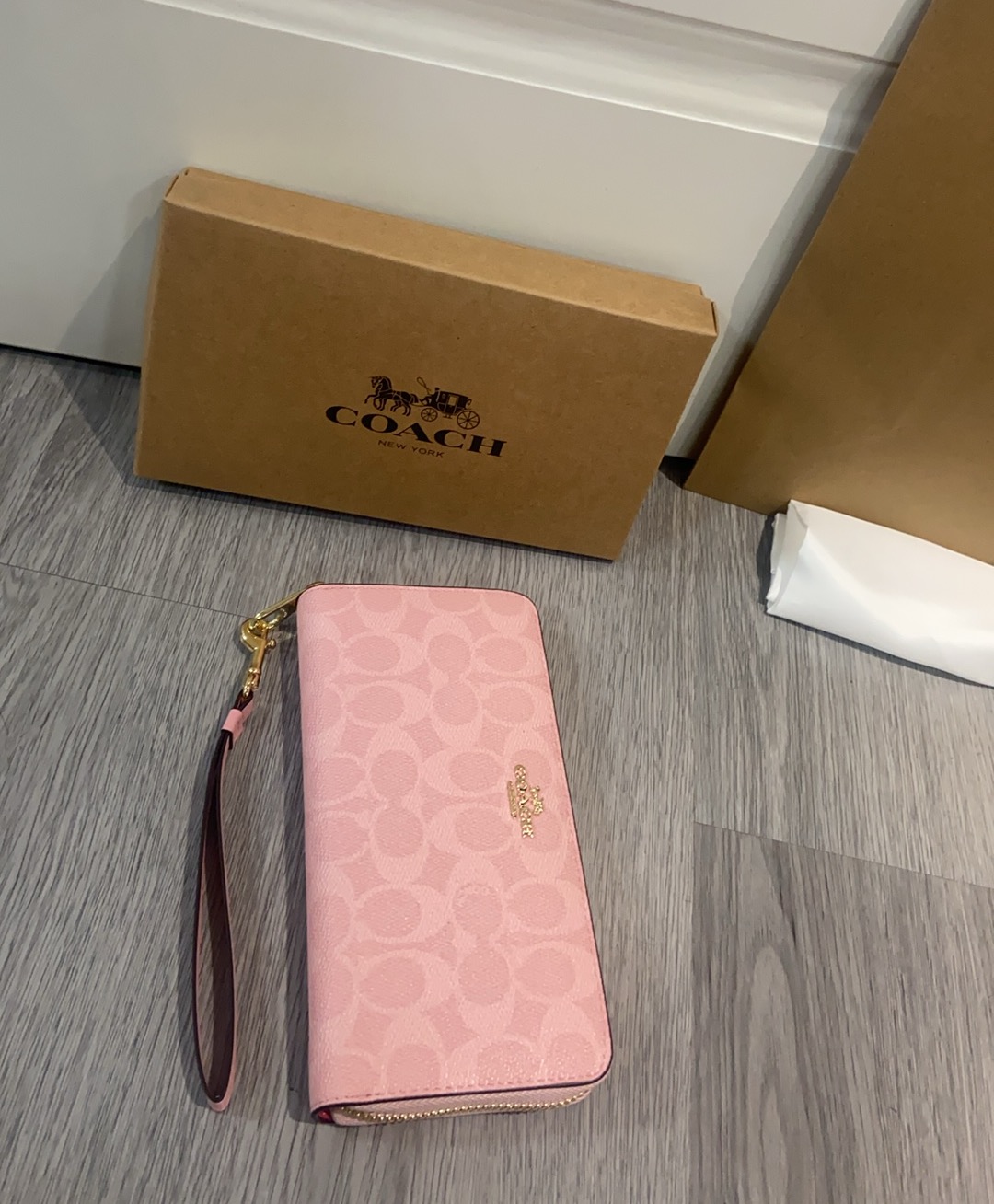 Coach COACH/蔻驰女钱包新款女士拉链钱夹青年长款带手绳，c4452，尺寸20.10.2新色