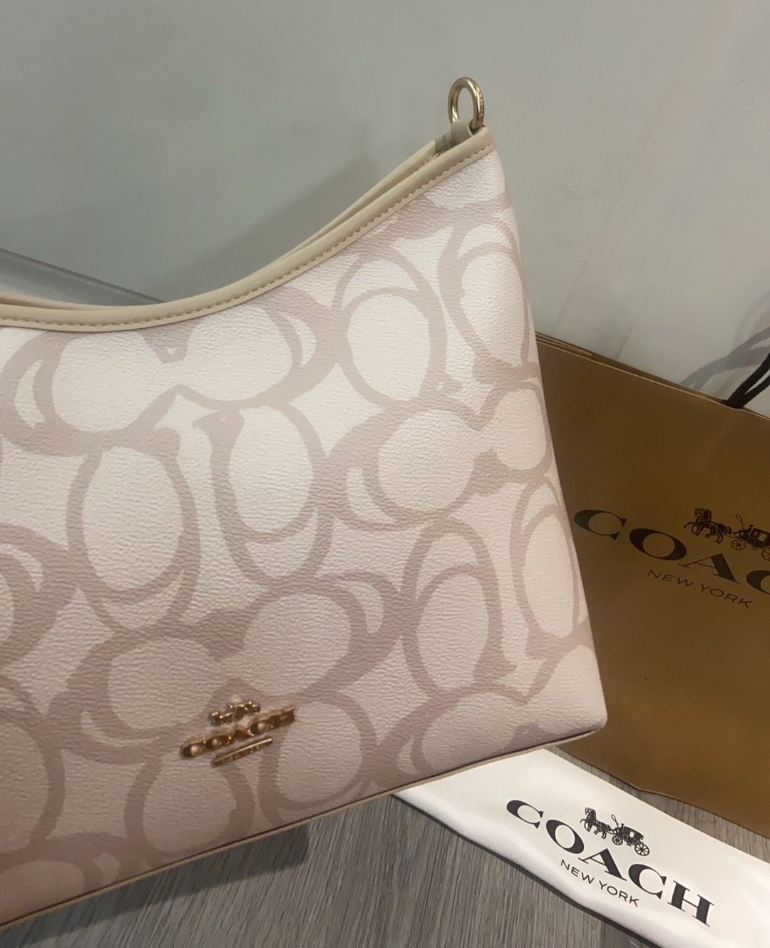 Coach COACH 7月新品 CBH57
