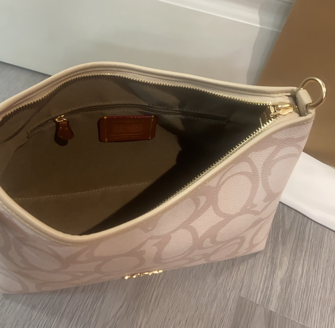 Coach COACH 7月新品 CBH57