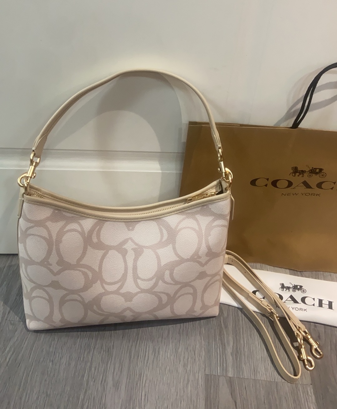 Coach COACH 7月新品 CBH57