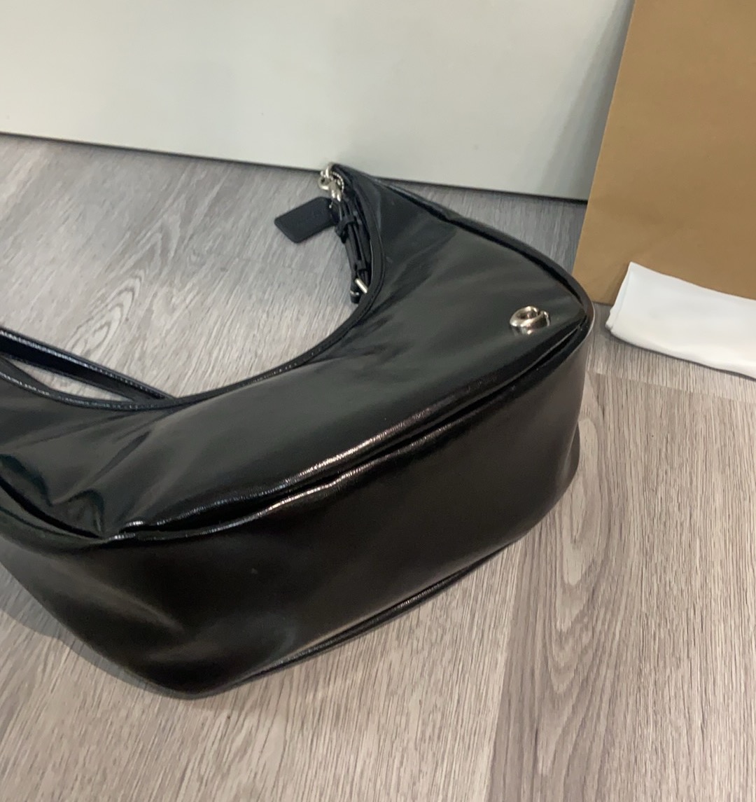Coach Coach CBG23 7月新品