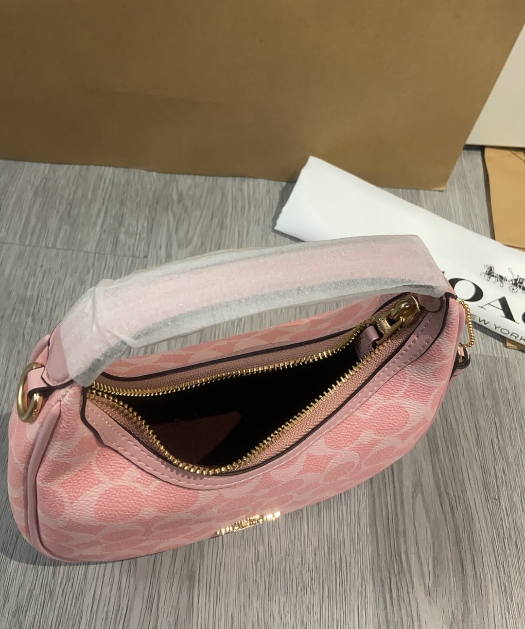 Coach COACH 8月新品CAM83