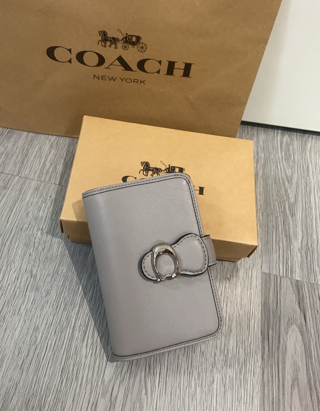 Coach Coach 8月新款 C扣CA193