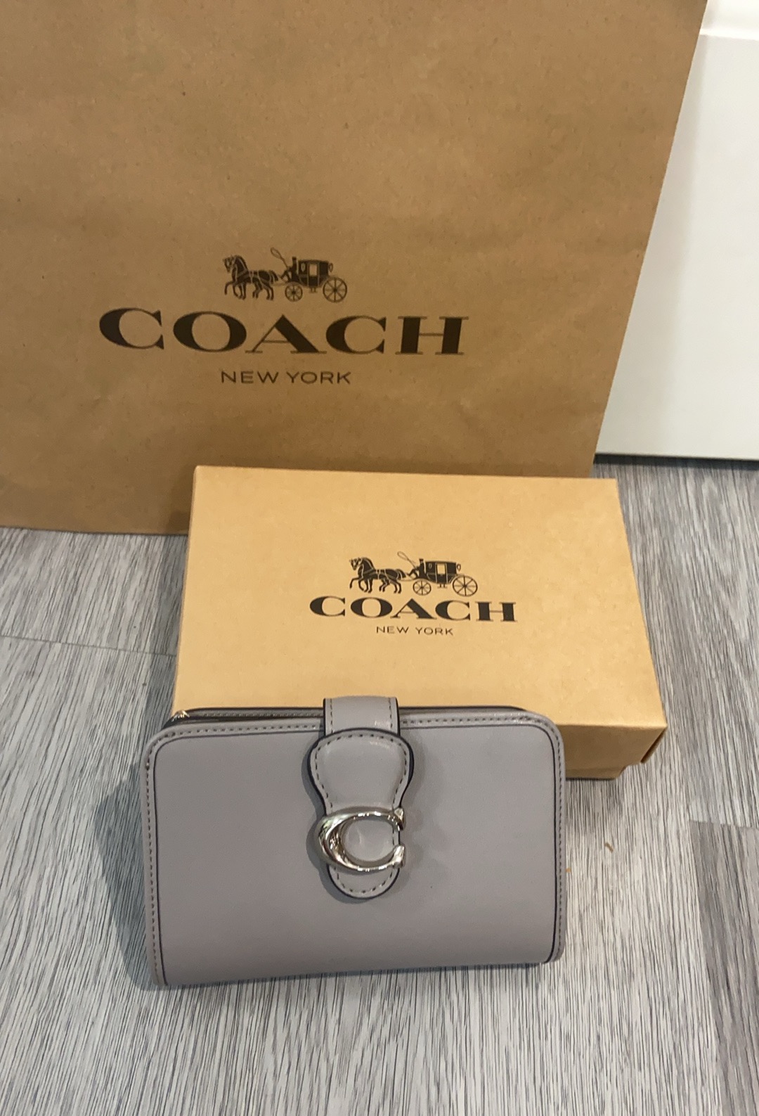 Coach Coach 8月新款 C扣CA193