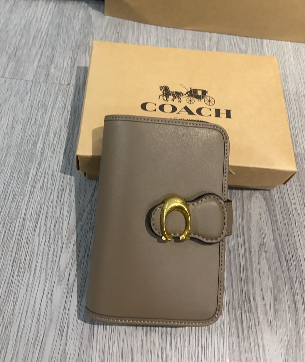 Coach Coach 8月新款 C扣CA193