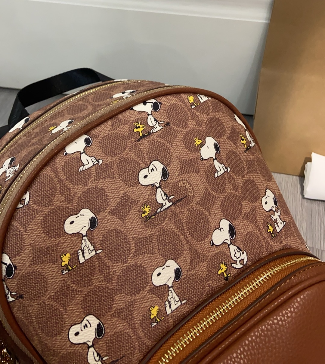 コーチ 蔻驰新款 史努比コラボ 双肩バックパック 可愛いデザイン