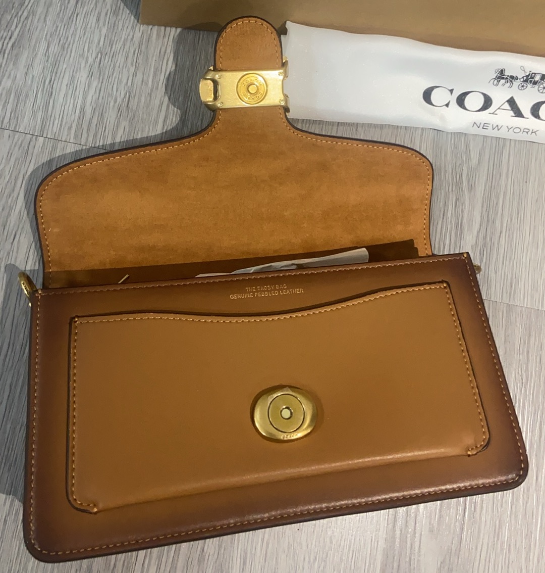 Coach ～COACH9月新品CCC02秋日新品Tabby~