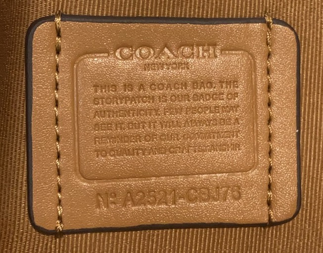 P200 coach. CBJ76六月新品史努比联名腋下麻将包 coach 日本奥莱史努比限定每款都是可可爱爱的 超级卡哇伊 尺寸25cm