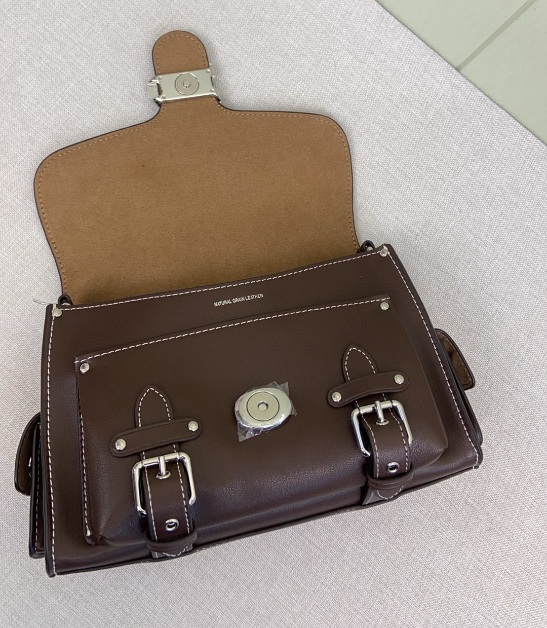 Coach 12月新色CT721 Coach也有机车风