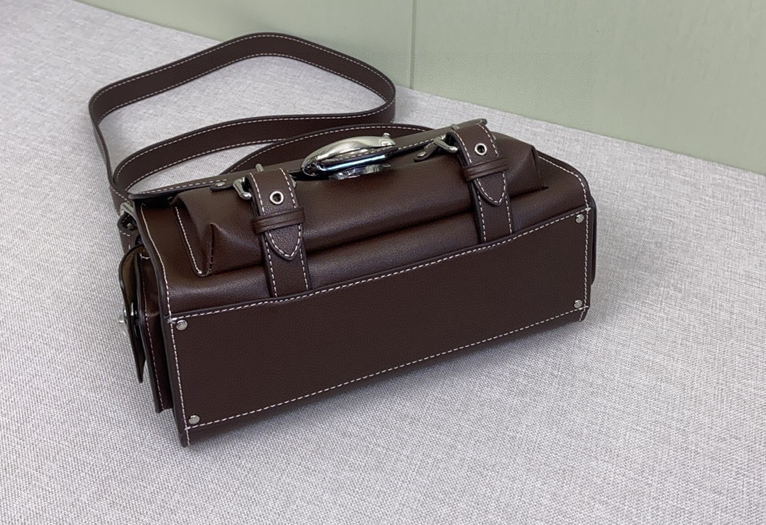 Coach 12月新色CT721 Coach也有机车风