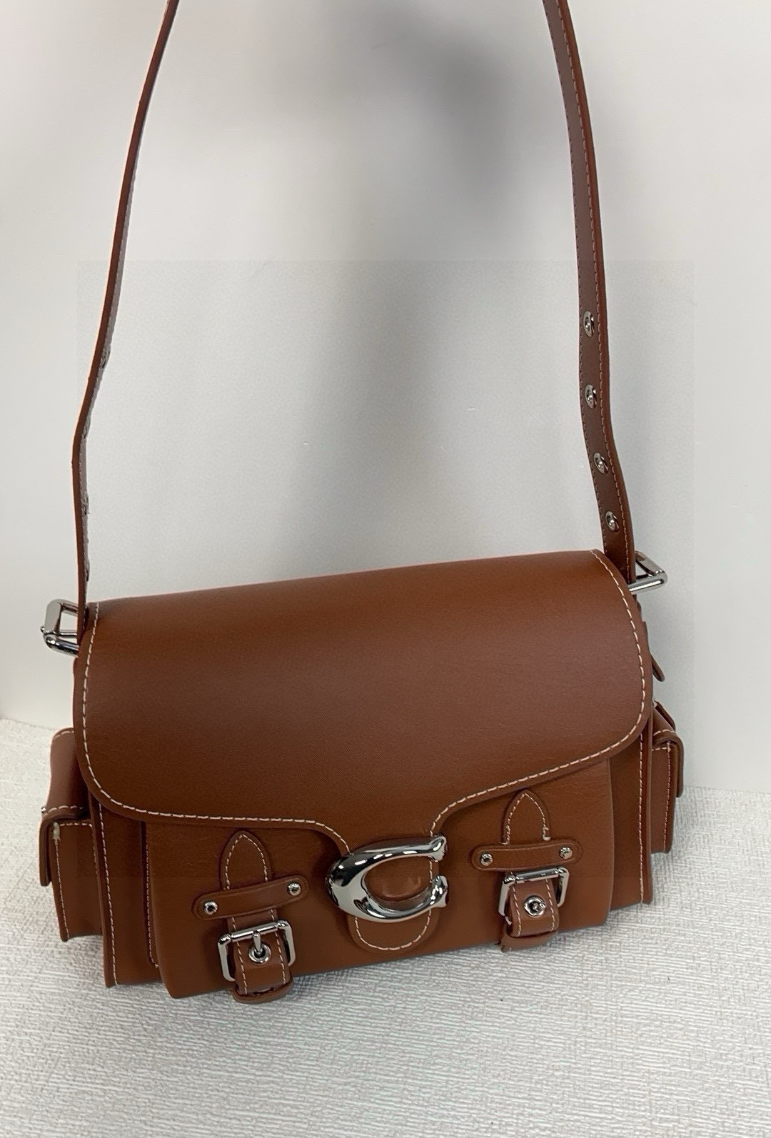 Coach 12月新色CT721 Coach也有机车风