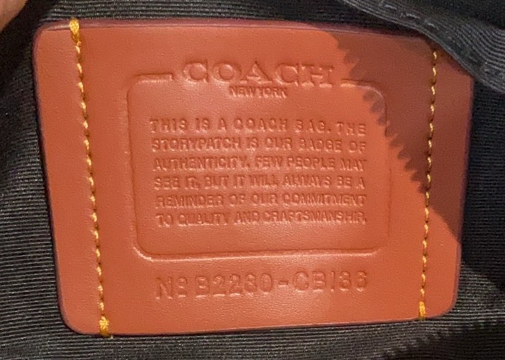 Coach Coach11月新品 C5810 CCG30男士学院风相机包 双隔层设计 超柔软牛皮材质 非常洋气 上档次 范十足