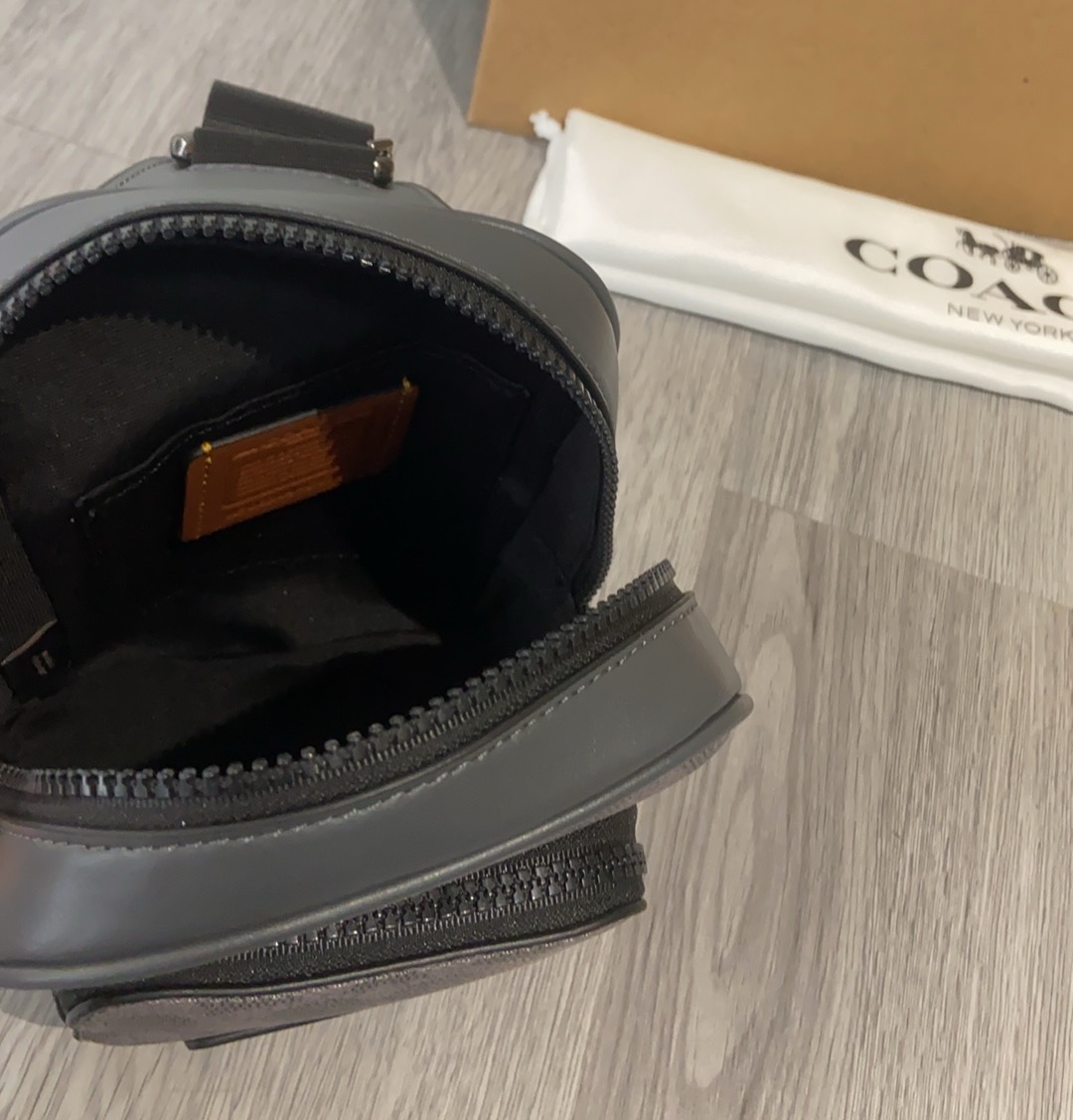 Coach 新色【新款】COACH蔻驰CV763奥莱WEST牛皮男款斜背包胸包
