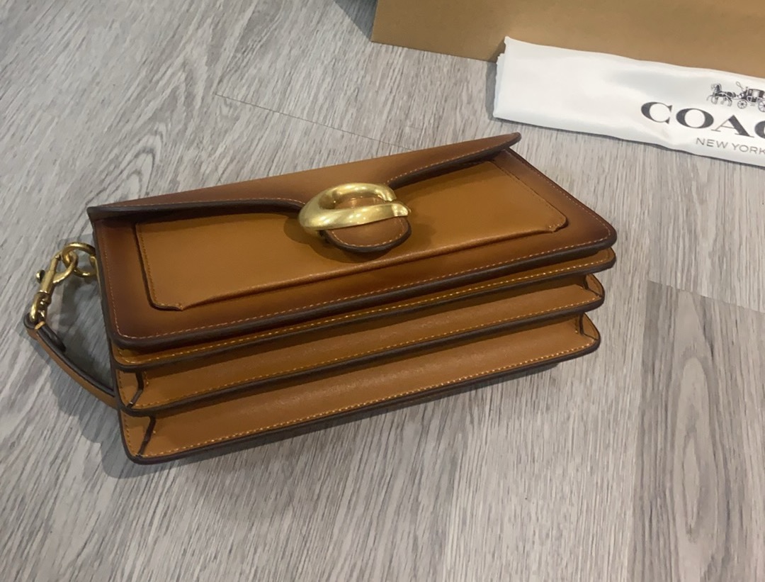 Coach ～COACH9月新品CCC02秋日新品Tabby~