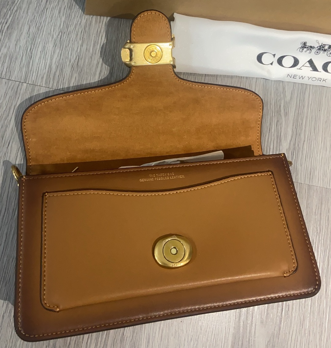 Coach ～COACH9月新品CCC02秋日新品Tabby~