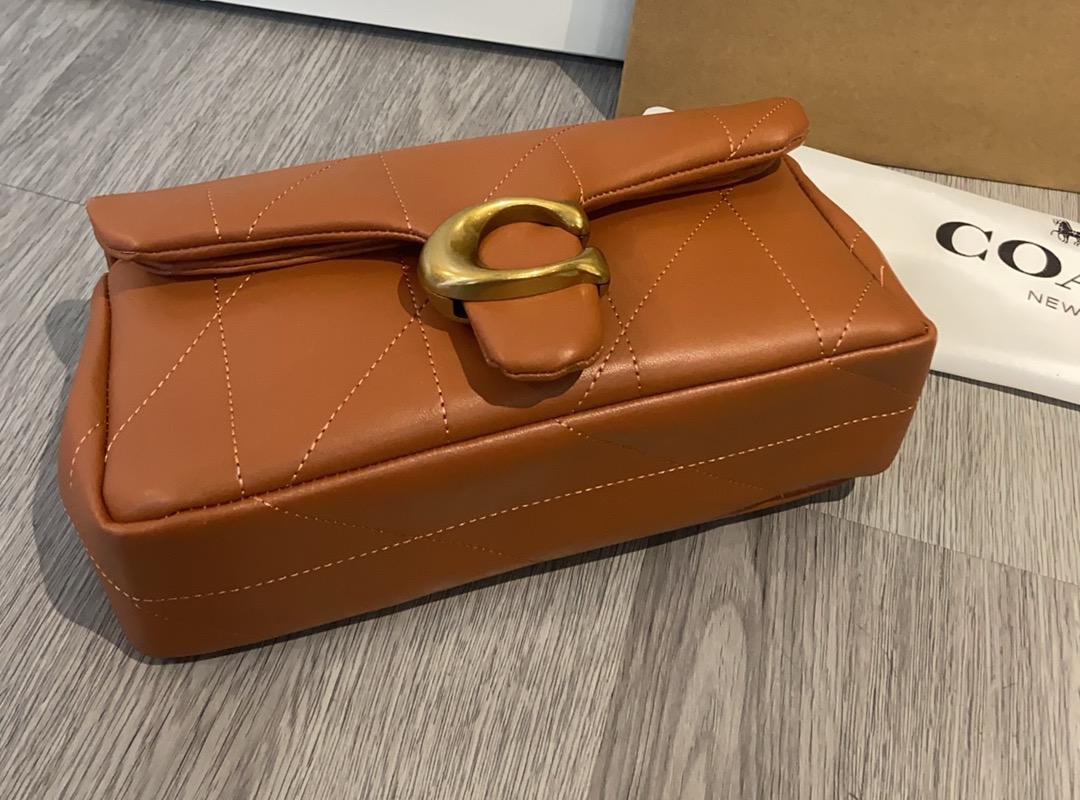 Coach Coach CCW83新款羊皮Quilted